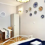 Bed & Breakfast Husarska 60