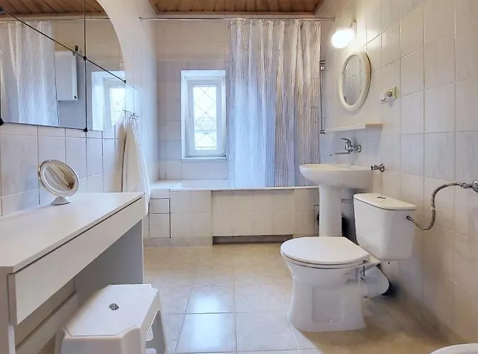 Husarska 60 Bed & Breakfast *