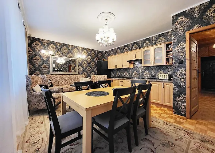 Bed & Breakfast Husarska 60