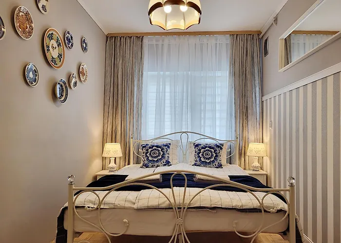 Bed & Breakfast Husarska 60