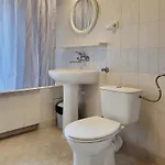 Husarska 60 *