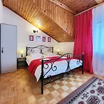 Husarska 60 Отель типа 