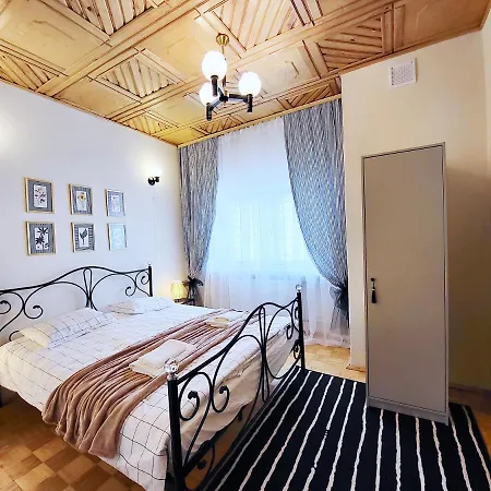 Husarska 60 바르샤바