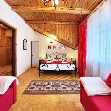 Bed & Breakfast Husarska 60 *