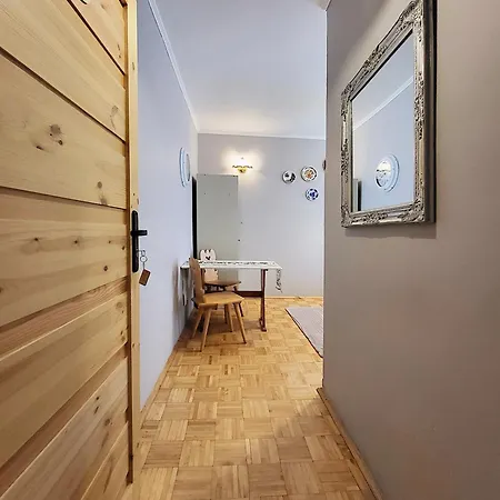 Husarska 60 فندق مبيت وإفطار *