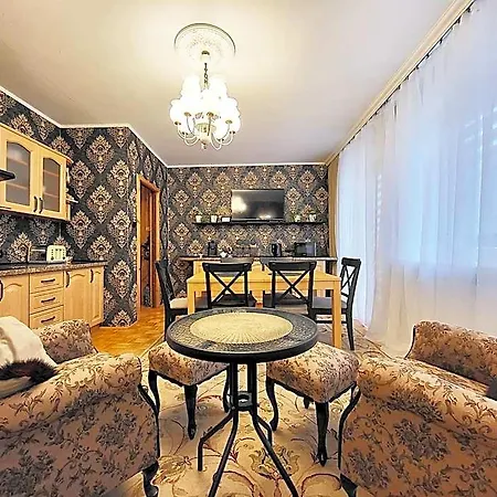 Nocleg ze śniadaniem Husarska 60