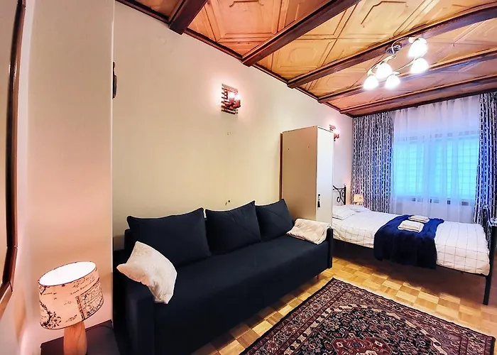 Husarska 60 Nocleg ze śniadaniem Warszawa