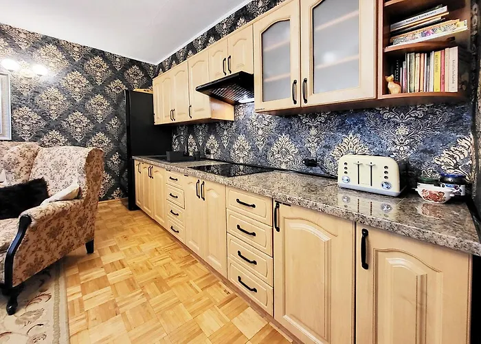 Husarska 60 Nocleg ze śniadaniem *