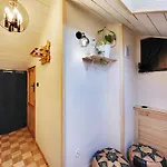 Husarska 60 * Varsovia