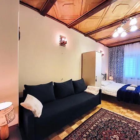 Husarska 60 Alojamento de Acomodação e Pequeno-almoço Varsóvia